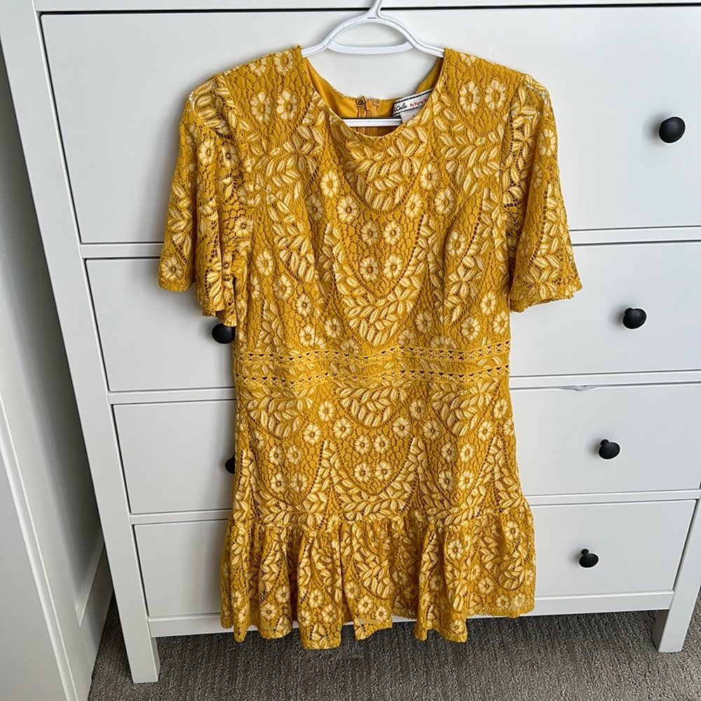 VICI-Flying Tomato Yellow Lace Mini Dress
